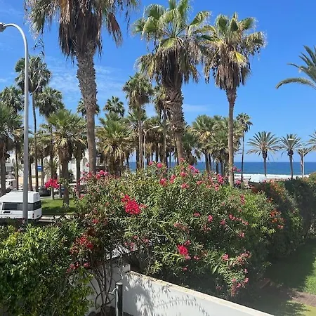 빌라 Luxury 4 Bedroom With Jacuzzi & Large Garden *