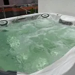 Luxury 4 Bedroom With Jacuzzi & Large Garden וילה פלאייה דה לאס אמריקס