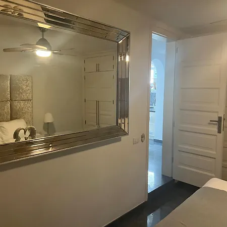 Luxury 4 Bedroom With Jacuzzi & Large Garden פלאייה דה לאס אמריקס