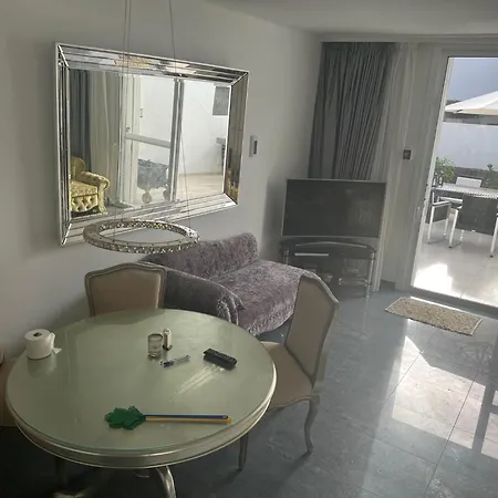 Luxury 4 Bedroom With Jacuzzi & Large Garden וילה פלאייה דה לאס אמריקס